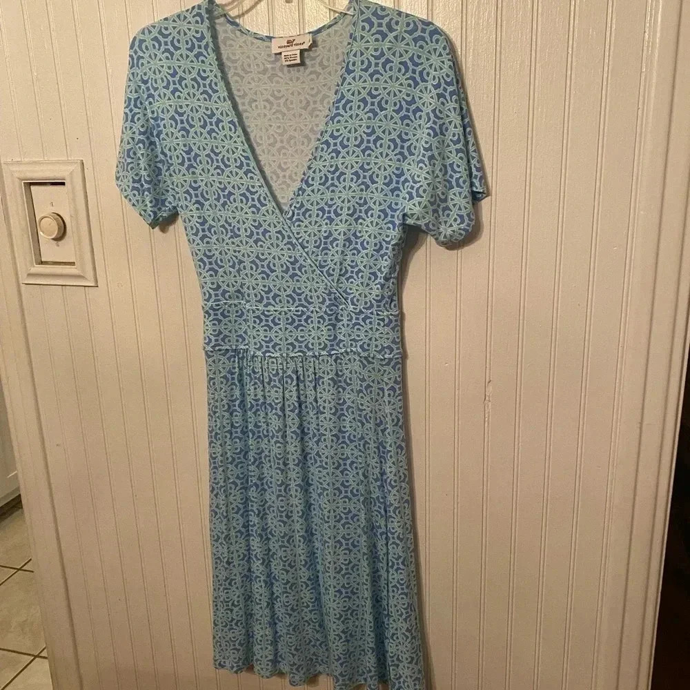 Vineyard vines v neck short sleeve casual dress